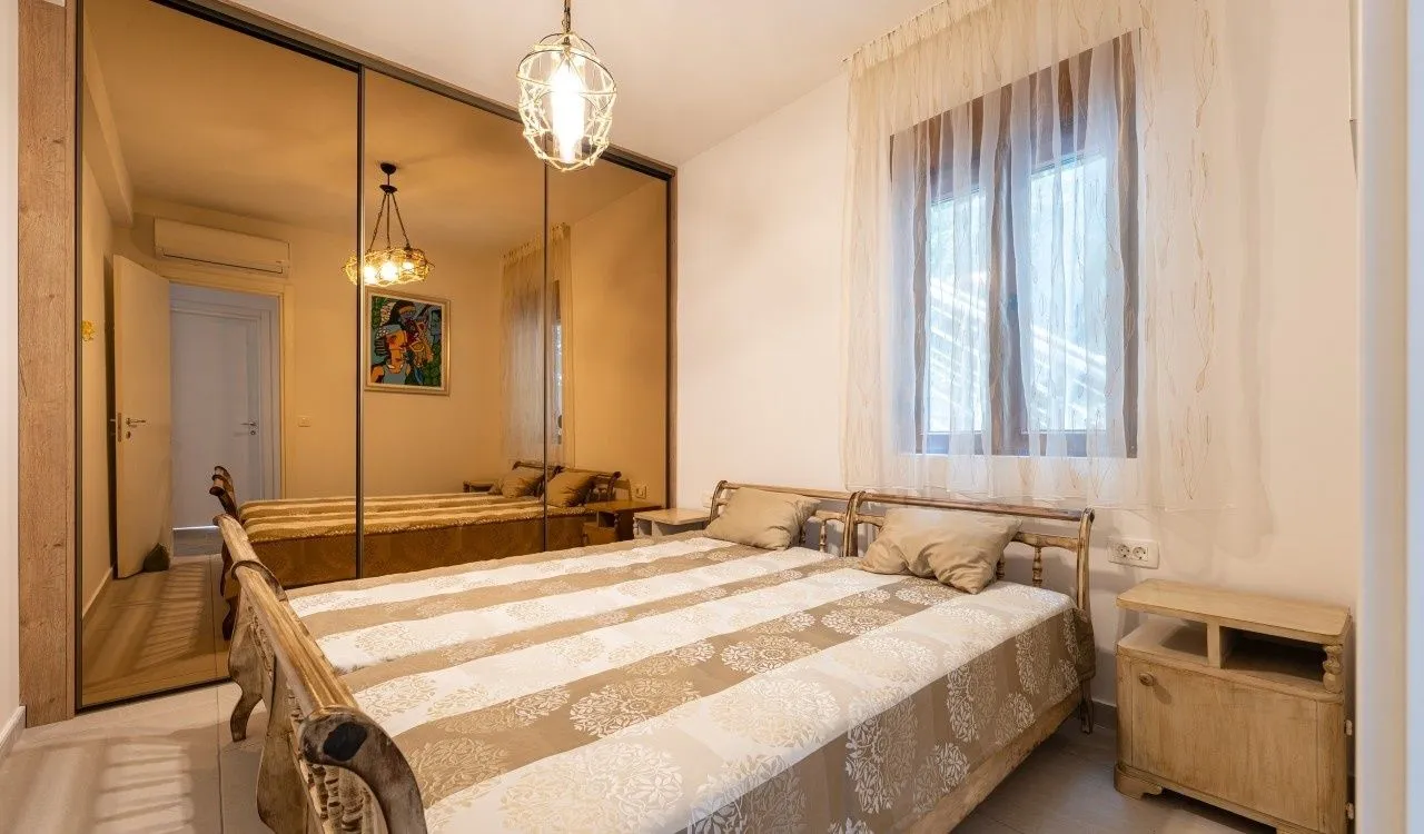 Prodaja, dvosoban stan, 67m², Opatovo, Tivat