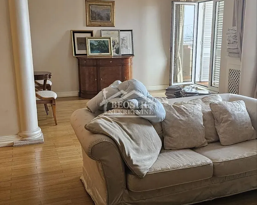Rent, apartment, 191m², Stari Grad, Beograd