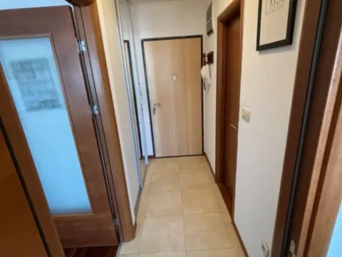 Prodaja, jednosoban stan, 44m², Stari Aerodrom, Podgorica - image 8