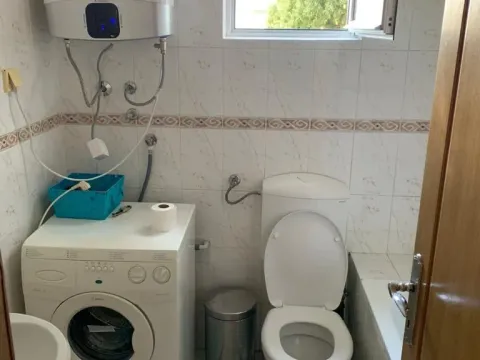 Rent, one bedroom apartment, 50m², Budva, Crna Gora - image 12