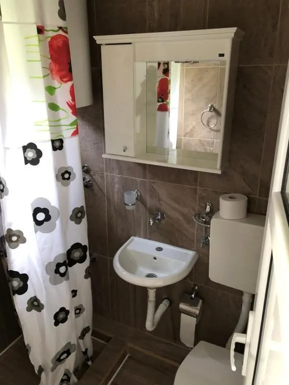 Prodaja, kuća, 350m², Sutomore, Bar