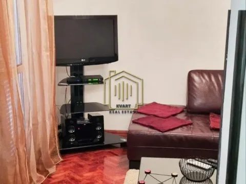 Rent, one bedroom apartment, 50m², Dobrota, Kotor - image 10