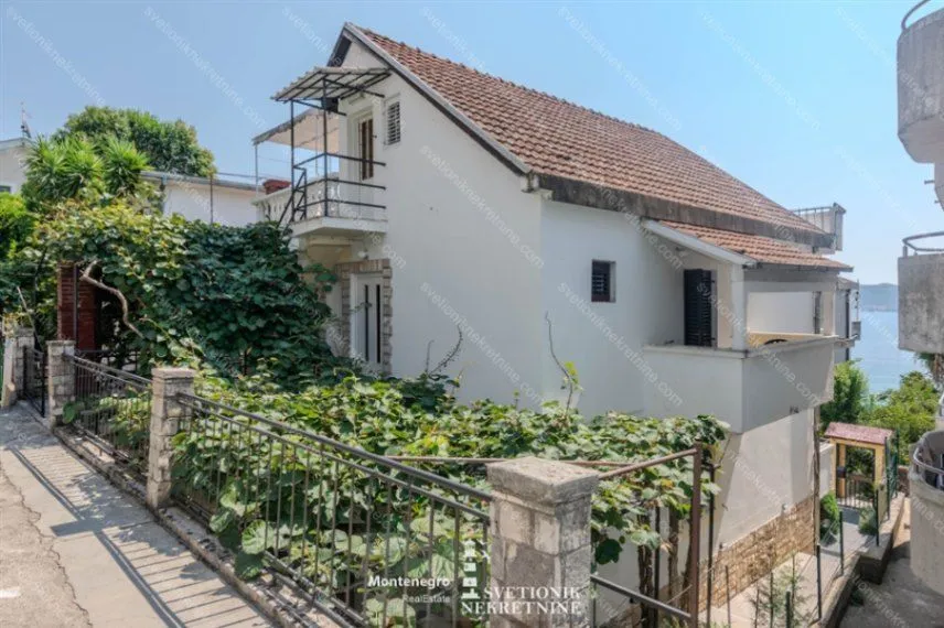 Prodaja, kuća, 200m², Savina, Herceg Novi