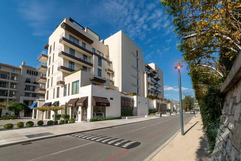 Sale, one bedroom apartment, 81m², Porto Montenegro, Tivat