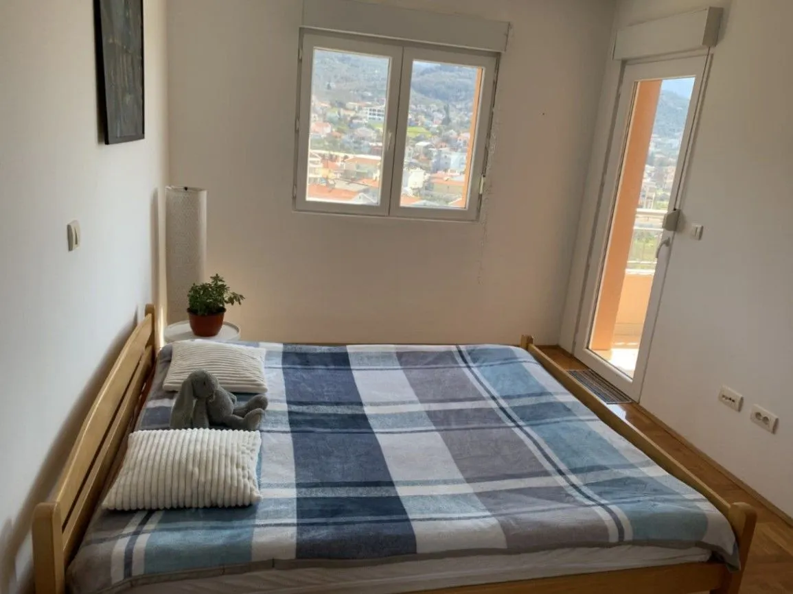 Prodaja, dvosoban stan, 64m², Bar, Crna Gora