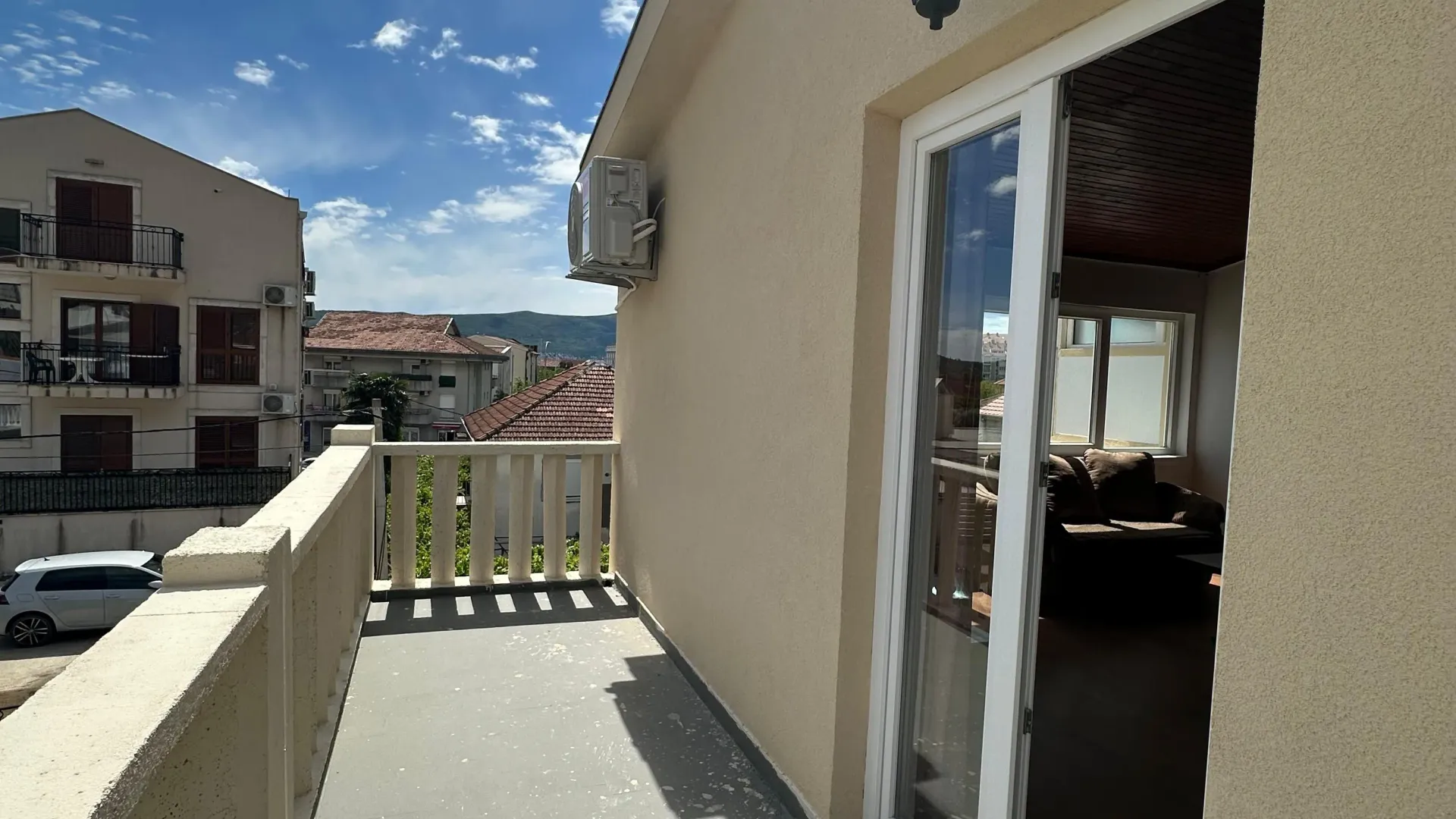 Rent, three bedroom apartment, 200m², Centar, Tivat