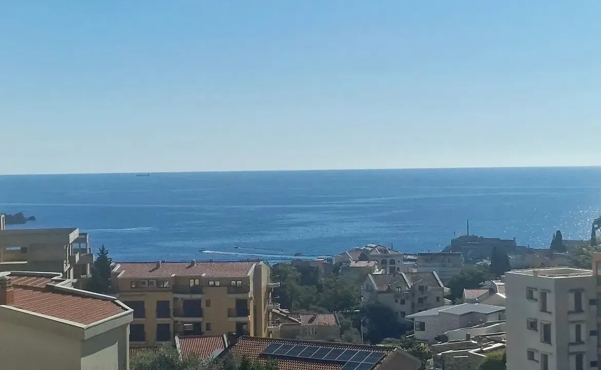 Prodaja, dvosoban stan, 70m², Petrovac, Budva