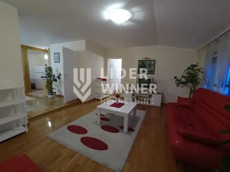 Prodaja, trosoban stan, 85m², Kalenić Pijaca, Vračar Sve Podlokacije