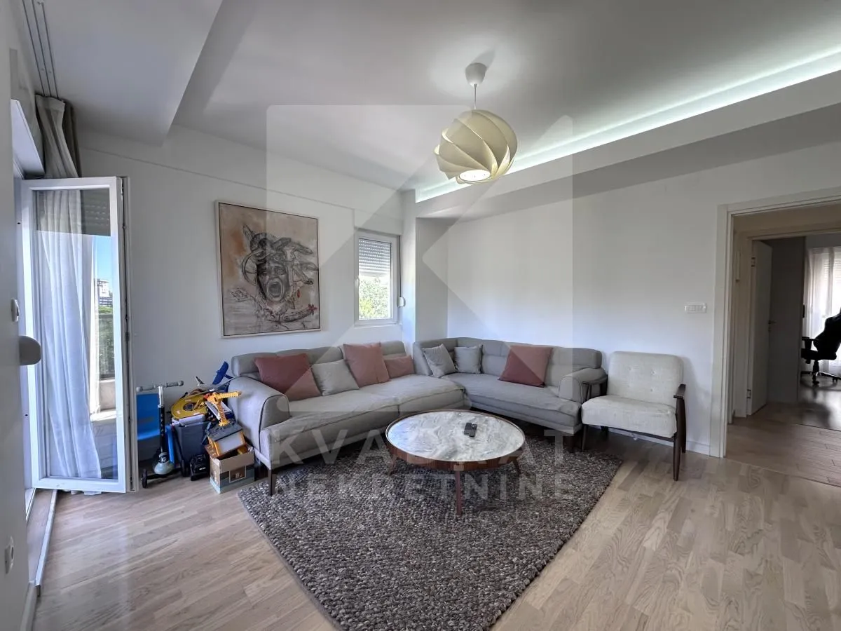 Prodaja, dvosoban stan, 67m², Centar, Podgorica