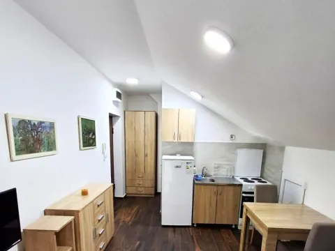 Izdavanje, stan, 25m², Dalmatinska ulica, Podgorica - image 5