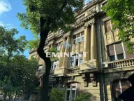 Sale, four bedroom apartment, 135m², Vukov Spomenik, Zvezdara Sve Podlokacije - image 1