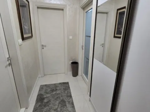 Izdavanje, jednosoban stan, 49m², Podgorica, Crna Gora - image 4