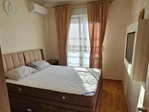 Izdavanje, dvosoban stan, 64m², City Kvart, Podgorica - image 7