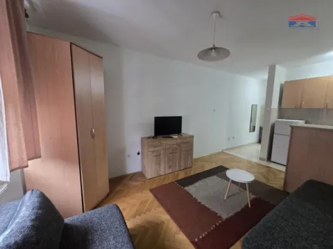 Izdavanje, garsonjera, 25m², Grbavica, Novi Sad Sve Podlokacije - image 2