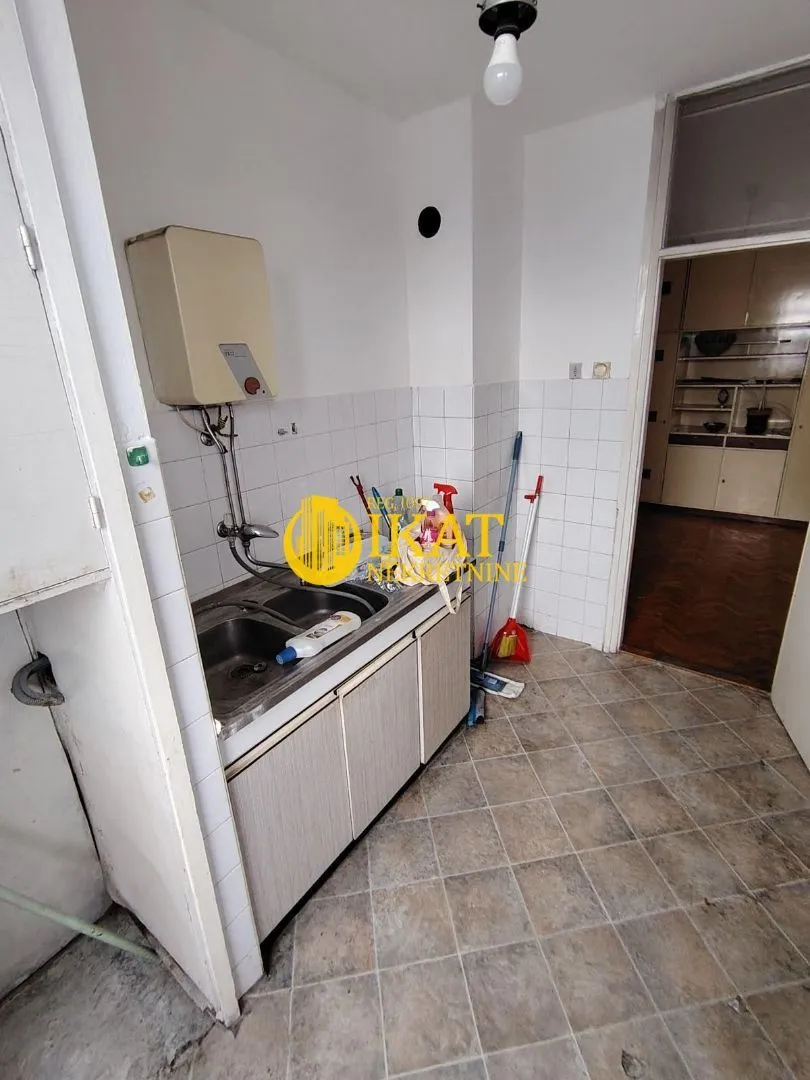 Sale, three bedroom apartment, 73m², Vračar Sve Podlokacije, Beograd