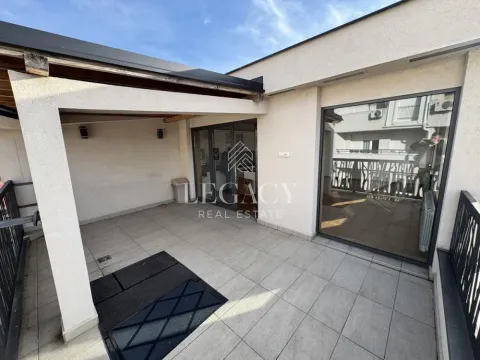 Izdavanje, četvorosoban stan, 140m², Šumice, Beograd - image 19