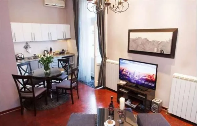 Rent, two bedroom apartment, 38m², Stari Grad, Beograd