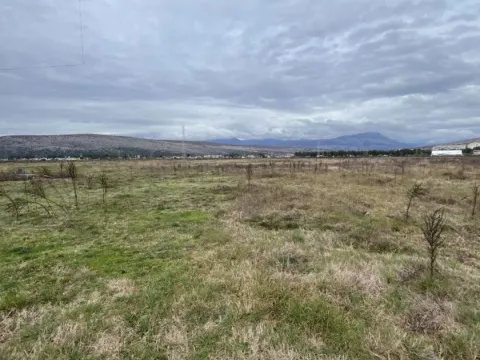 Prodaja, plac, 1500m², Sadine, Podgorica - image 1