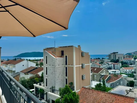 Izdavanje, dvosoban stan, 120m², Budva, Crna Gora - image 15