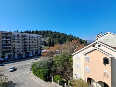 Izdavanje, jednosoban stan, 56m², Stara Varoš, Podgorica - image 11