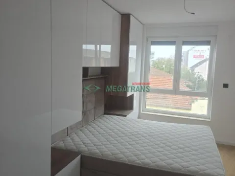 Izdavanje, trosoban stan, 73m², Bulevar patrijarha Pavla, Novi Sad Sve Podlokacije - image 17