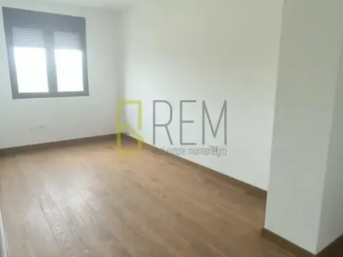 Sale, three bedroom apartment, 127m², Tološka šuma, Podgorica - image 17