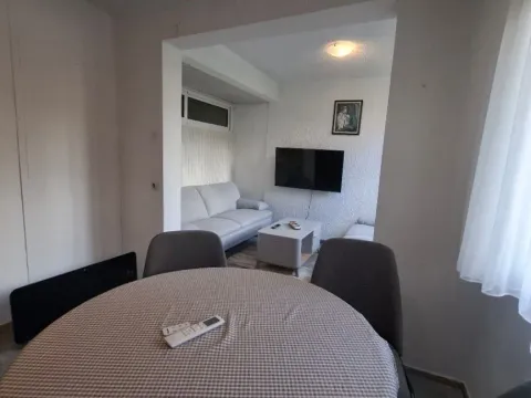 Izdavanje, jednosoban stan, 45m², Centar, Bar - image 8