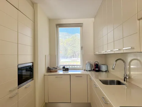 Prodaja, trosoban stan, 115m², Porto Montenegro, Tivat - image 3