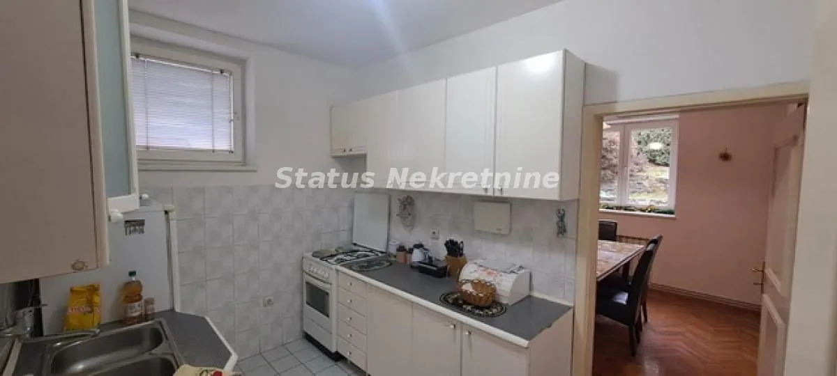 Prodaja, kuća, 348m², Petrovaradin, Novi Sad