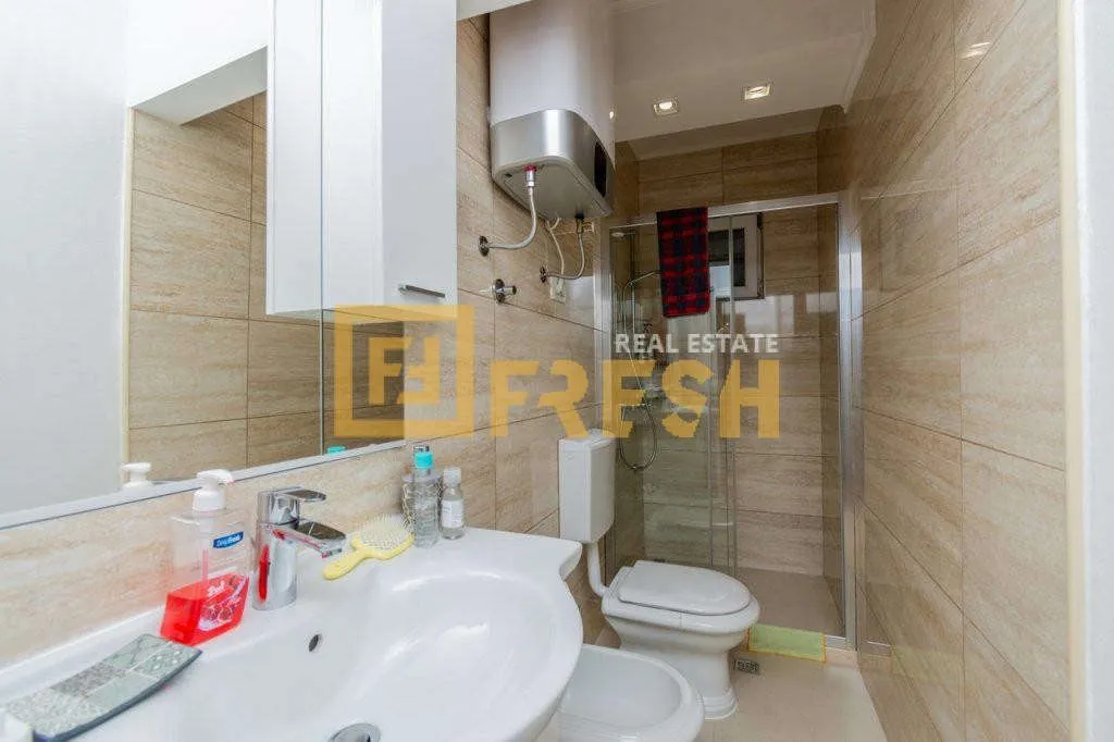 Prodaja, kuća, 200m², Herceg Novi, Crna Gora