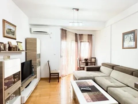 Prodaja, stan, 41m², Stari Aerodrom, Podgorica - image 1