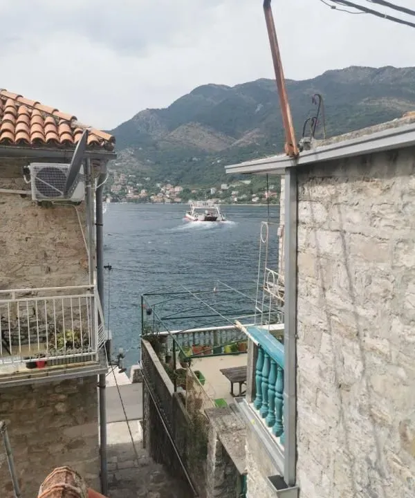 Sale, house, 144m², Lepetani, Tivat