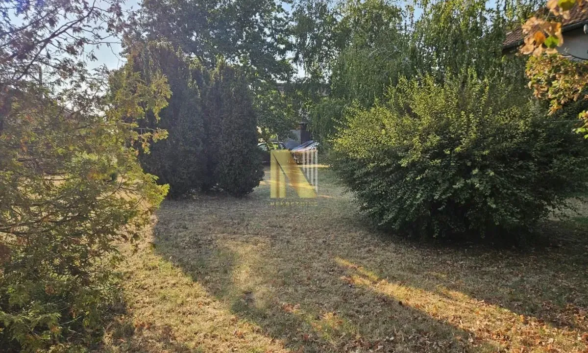 Sale, land lot, 500m², Lipov gaj, Novi Sad Sve Podlokacije