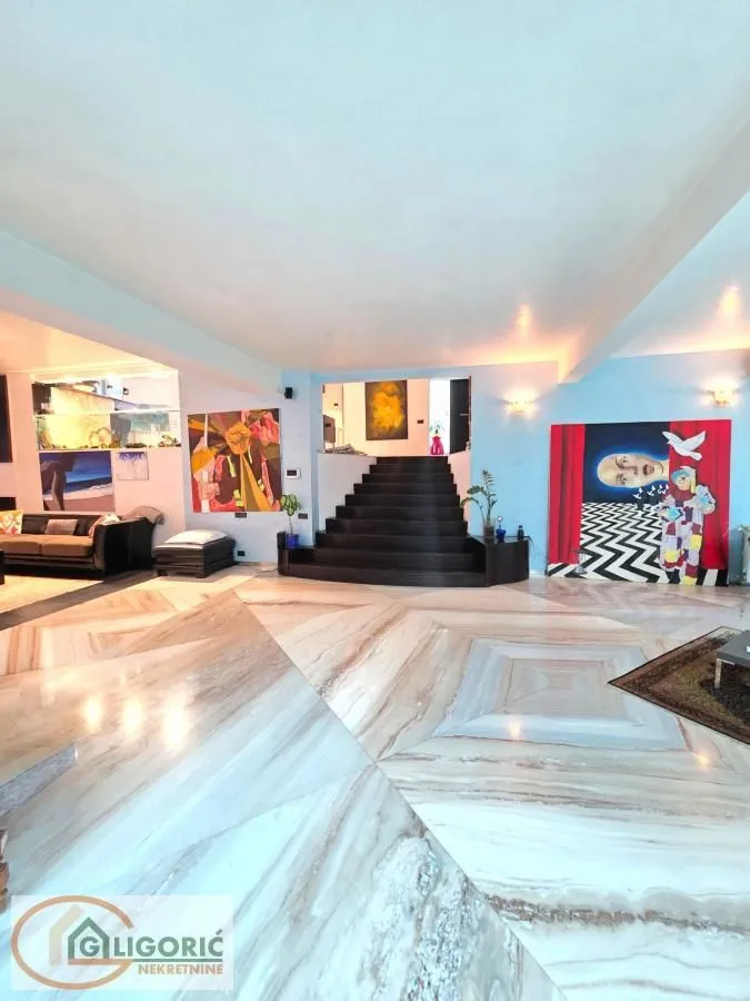 Sale, house, 400m², Denkova Basta, Zvezdara Sve Podlokacije