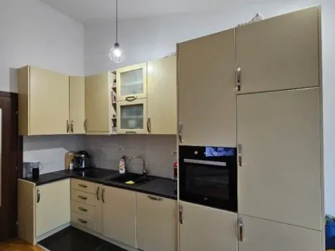 Prodaja, jednosoban stan, 40m², Stari Aerodrom, Podgorica - image 3