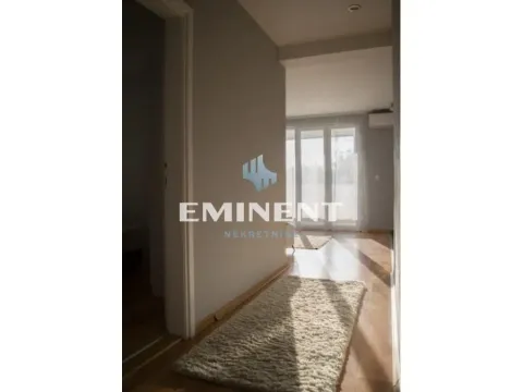 Prodaja, kuća, 200m², Ledine, Beograd - image 5