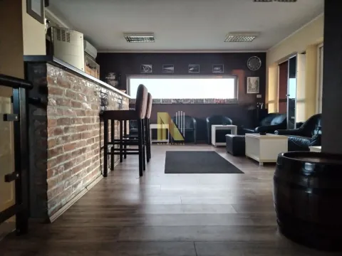 Rent, office space, 400m², Čenej, Novi Sad Sve Podlokacije - image 17