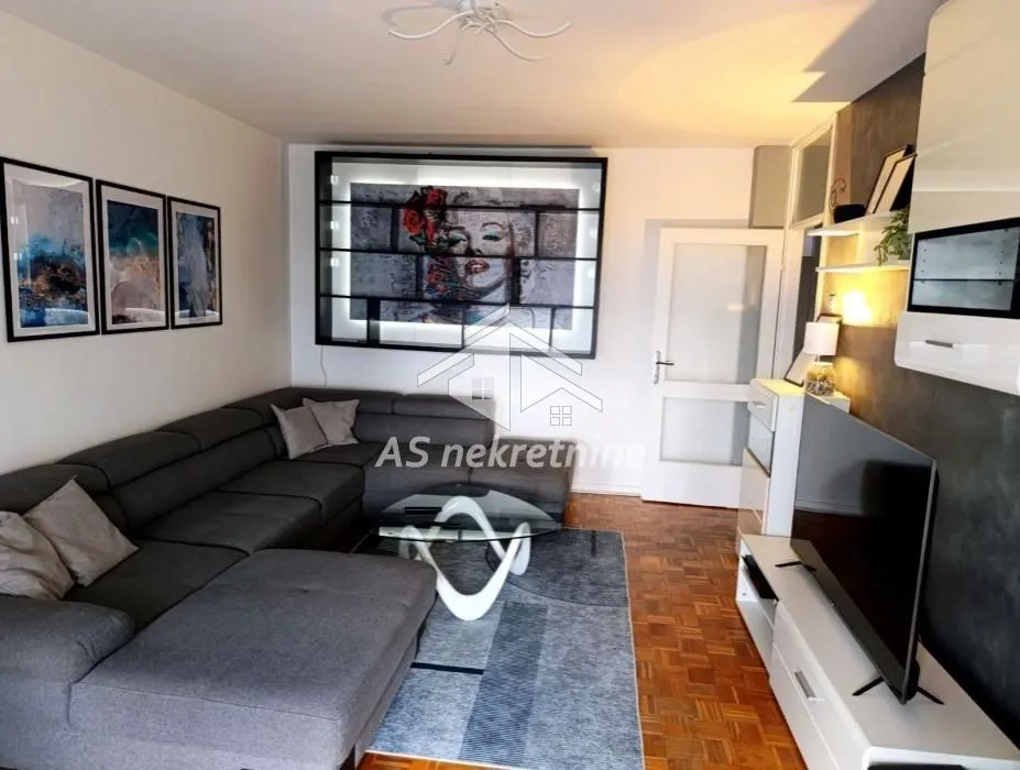 Izdavanje, trosoban stan, 86m², Crveni Krst, Beograd