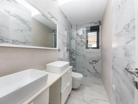 Prodaja, trosoban stan, 82m², Tivat, Crna Gora - image 3