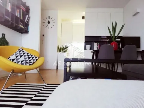 Izdavanje, dvosoban stan, 51m², Novi Beograd Blok 67, Novi Beograd Sve Podlokacije - image 3