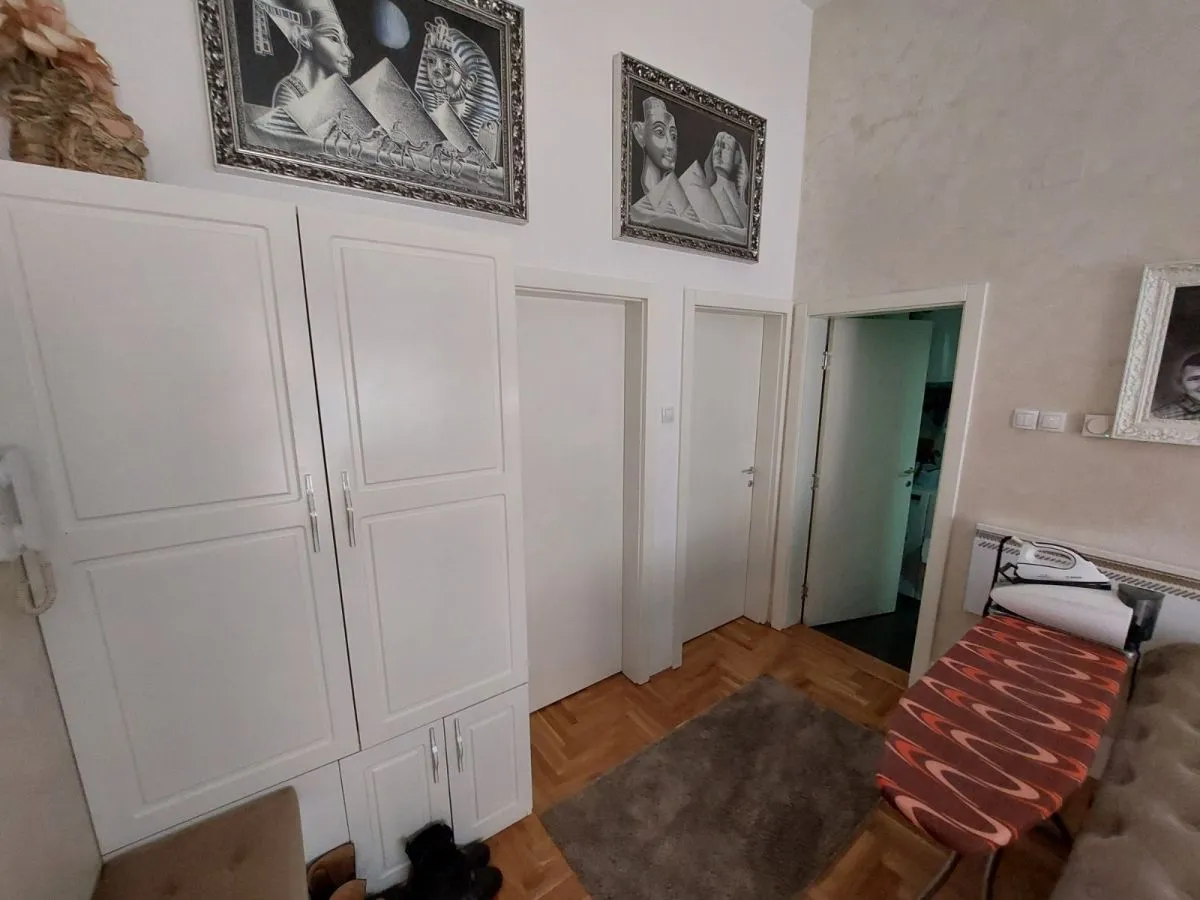 Prodaja, trosoban stan, 91m², Socijalno, Novi Sad Sve Podlokacije