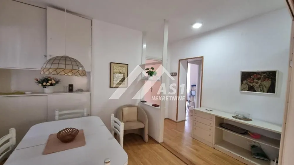 Izdavanje, dvosoban stan, 56m², Novi Sad Sve Podlokacije, Novi Sad