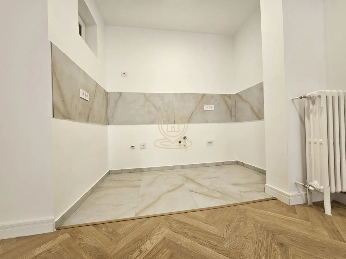 Prodaja, trosoban stan, 75m², Stari grad, Novi Sad