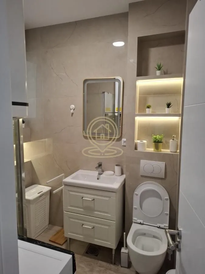 Izdavanje, dvosoban stan, 40m², Čubura, Beograd