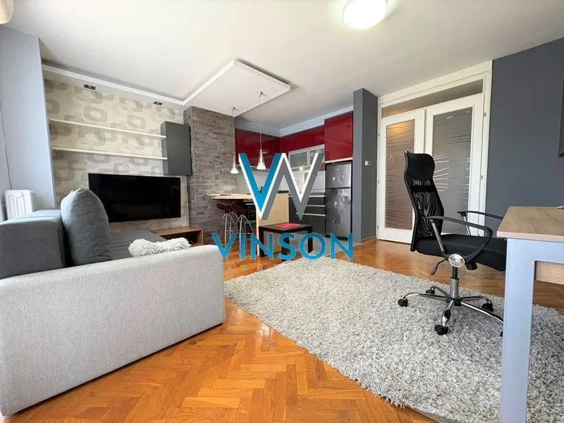 Izdavanje, stan, 40m², Centar, Novi Sad