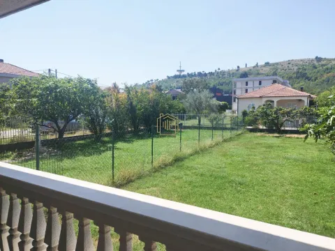 Rent, house, 140m², Zabjelo, Podgorica - image 10
