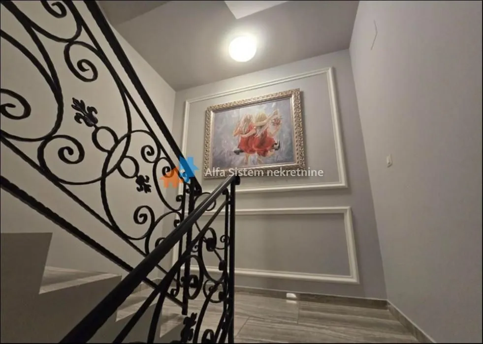 Izdavanje, stan, 215m², Savski Venac, Beograd