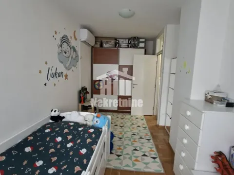 Prodaja, trosoban stan, 72m², Julino Brdo, Beograd - image 18