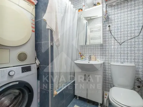 Rent, three bedroom apartment, 97m², Blok 9, Podgorica - image 11