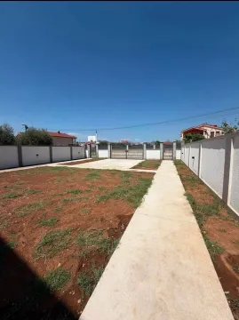 Izdavanje, kuća, 200m², Karaburško Polje, Podgorica - image 3